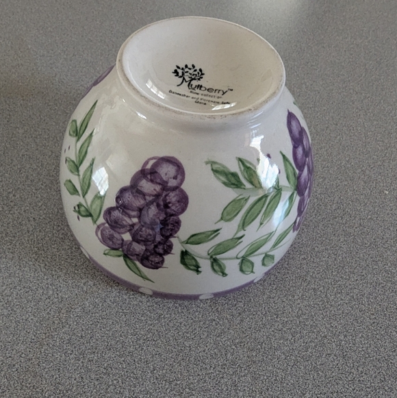 Mulberry Home Collection Small Soup Bowl Dishwasher & Microwave Safe - Picture 3 of 4